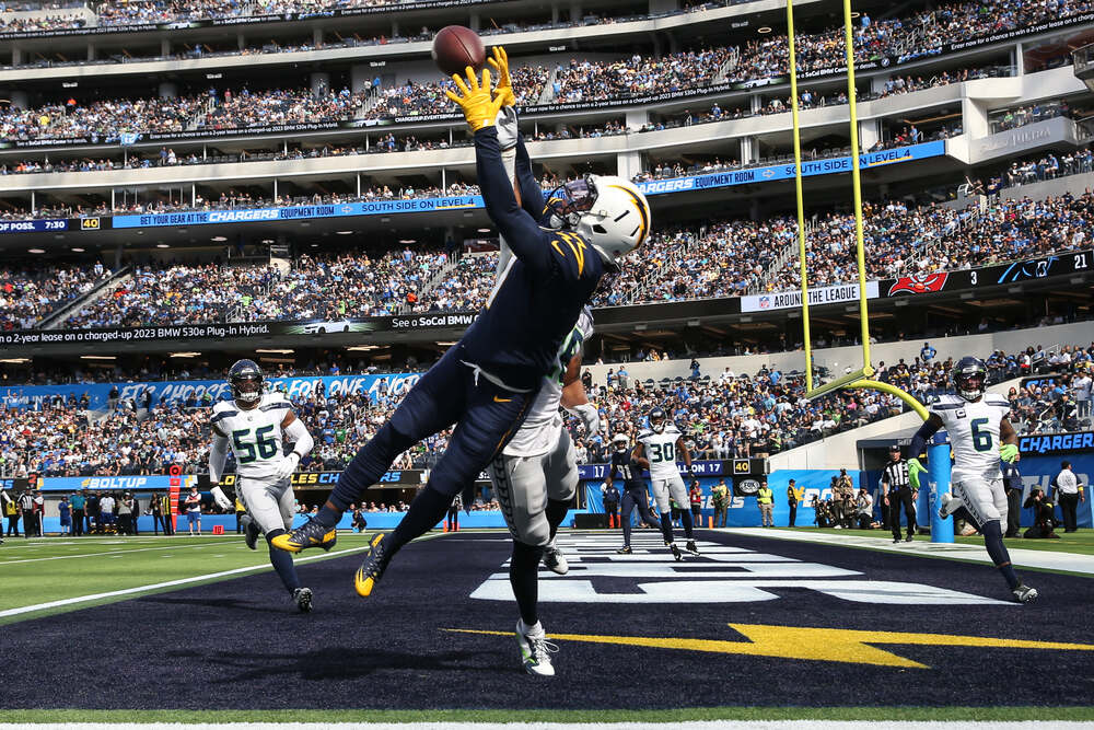 3,830 Chargers V Cardinals Stock Photos, High-Res Pictures, and