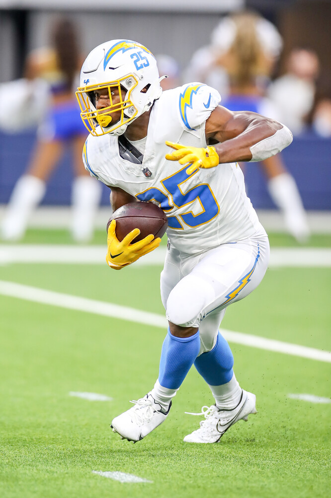 Chargers believe in running back Joshua Kelley - Culver City Observer